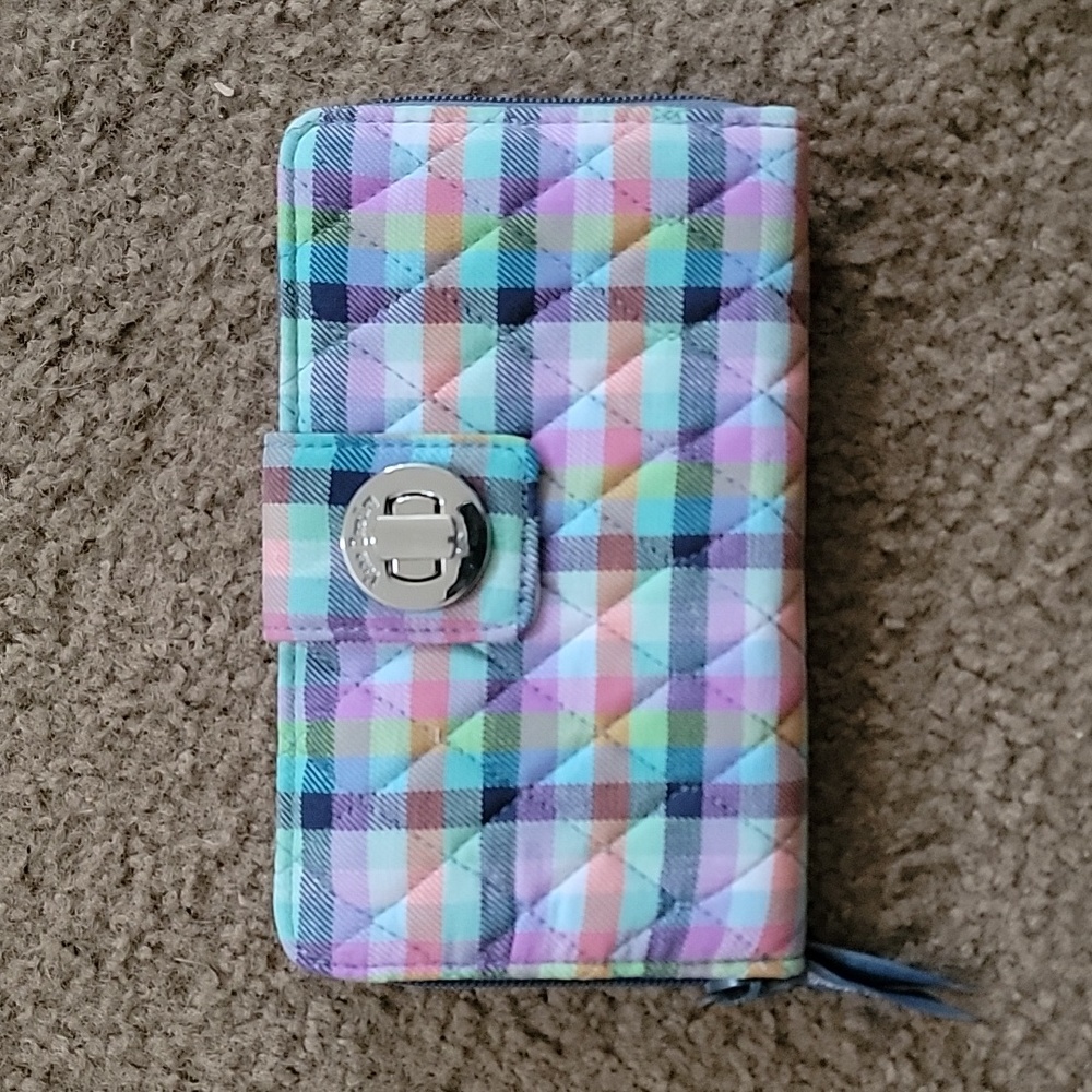 Vera Bradley Turnlock Wallet NWT